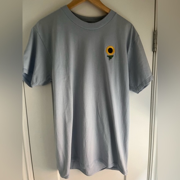 Eighty Eight T-Shirt Sunflower Embroidery - Picture 1 of 3